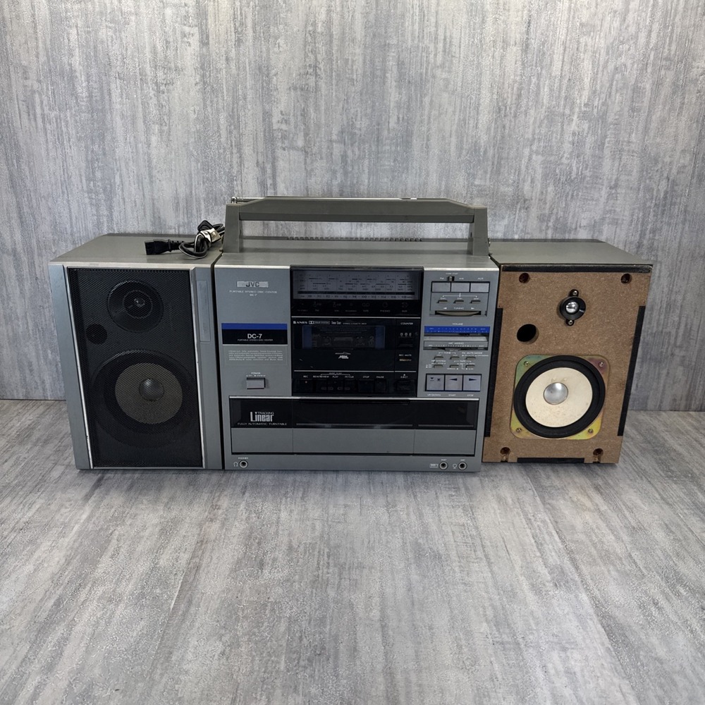 Vintage 1985 JVC DC-7 Portable Stereo Disc Center w Speakers Powers on READ!